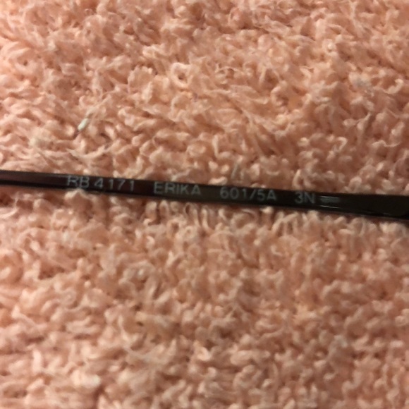 Ray-Ban sunglasses. Non polarized. Erika. - Picture 7 of 7